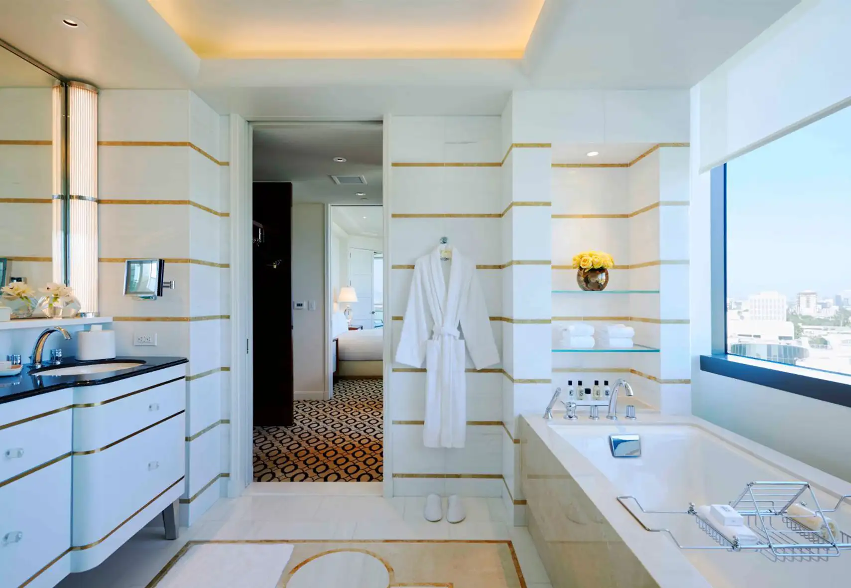 Waldorf Astoria Santa Monica Bathroom